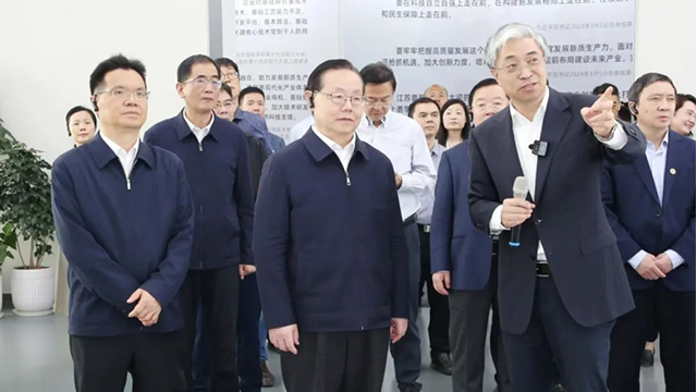 全國(guó)政協(xié)副主席蔣作君率隊(duì)來(lái)常調(diào)研